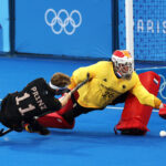 PARIS, FRANCE - AUGUST 08: Thies Prinz of Team Germany misses his team's third goal in the shootout against Pirmin Blaak of Team Netherlands during the Men's Gold Medal match between Germany and Netherlands on day thirteen of the Olympic Games Paris 2024 at Stade Yves Du Manoir on August 08, 2024 in Paris, France. (Photo by Maja Hitij/Getty Images)