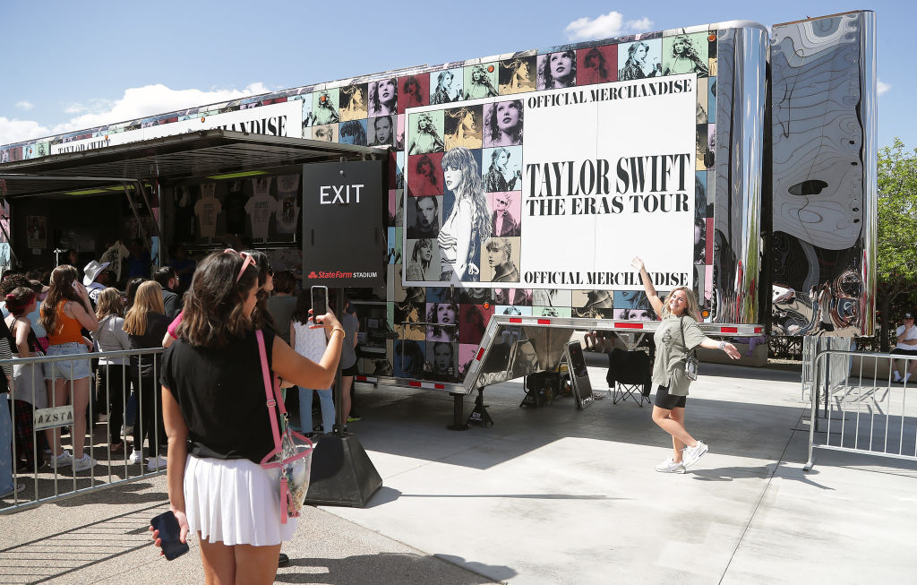Taylor Swifts Merch Truck Has Arrived! - KOSI 101