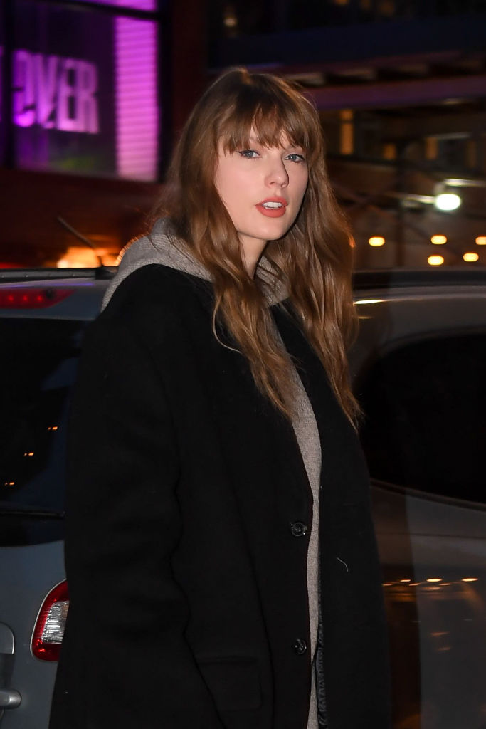 Taylor Swift's 'stalker' is arrested today outside her NYC apartment