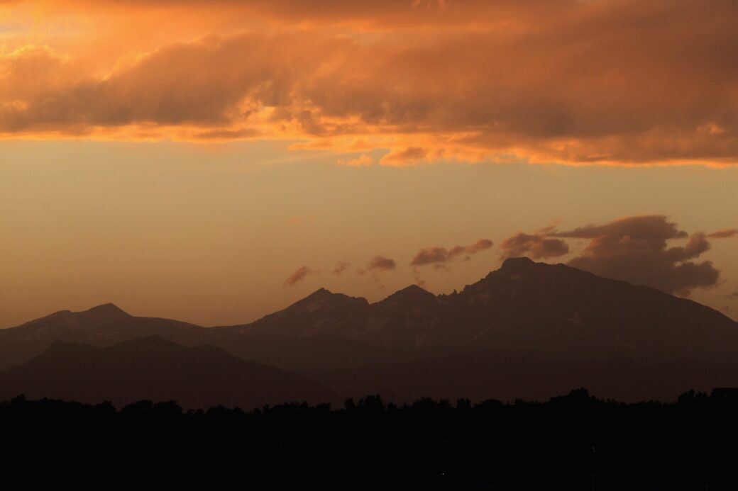 DENVER, CO - MAY 05:  Sunset falls over the Rocky Mountains as a backdrop to the stadium as the Atl...